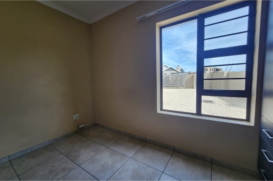 To Let 4 Bedroom Property for Rent in Fountains Estate Eastern Cape